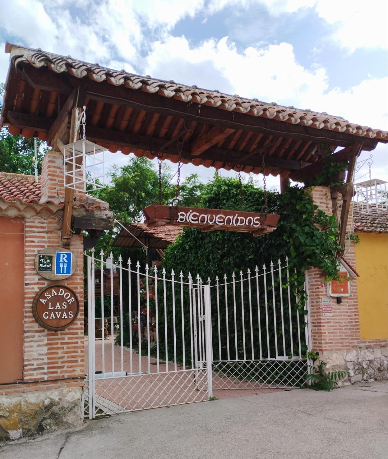 Hospedium Hacienda Las Cavas Olmedo Eksteriør billede